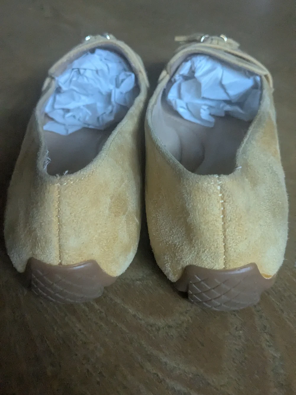 Talbots Light Yellow Beige Suede Tassel Loafers Size 6